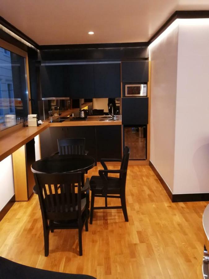 אתונה Andromeda Downtown Residence מראה חיצוני תמונה